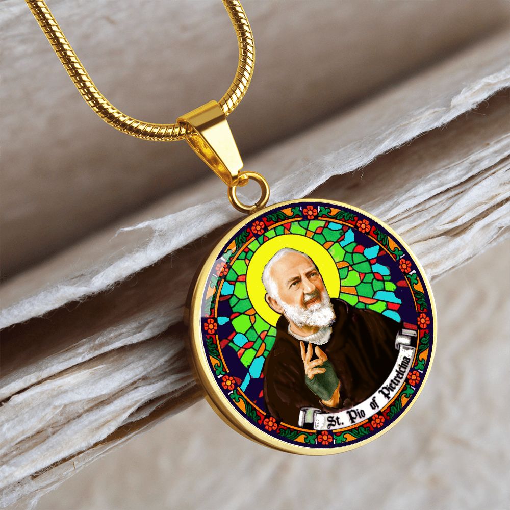 St. Padre Pio Pendant gold