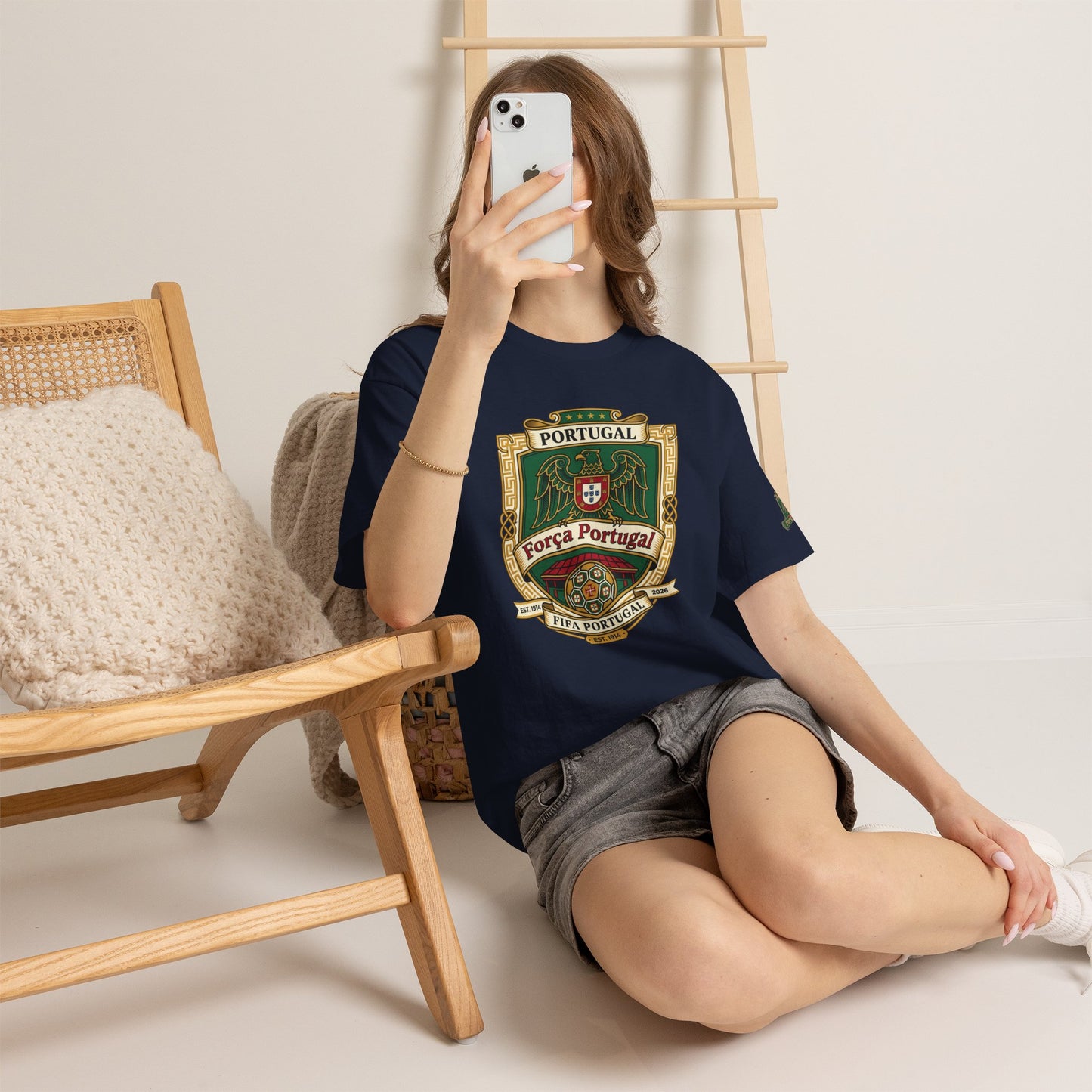Portugal Soccer Team Fan T‑Shirt — Vintage Portugal Soccer Crest Tee